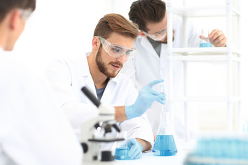 background image science team in the lab