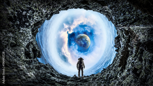 Cuadros en Lienzo Space hole and astronaut. Mixed media