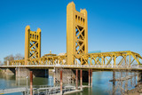 Fototapeta Krajobraz - The famous tower bridge of Sacramento