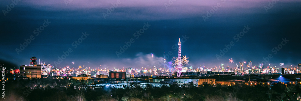 Obraz na płótnie berlin fireworks panorama  w salonie