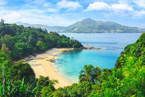 Fotomural Picturesque view of Andaman sea in Phuket island, Thailand