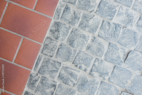 City Pavement Floor Pattern Red Ceramic Tile And Gray Cobble Top