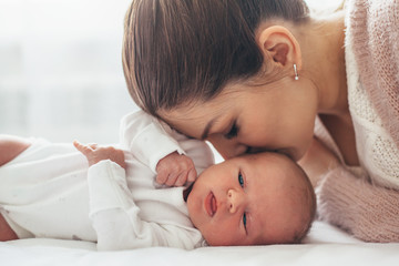 mom with newborn baby