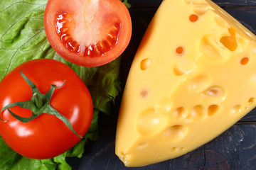 Poster - Cheese with holes and tomatoes