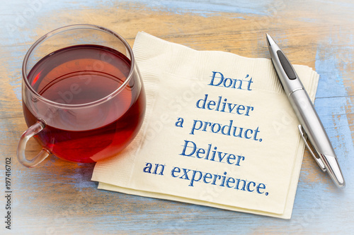Cuadros en Lienzo Do not deliver a product, but experience