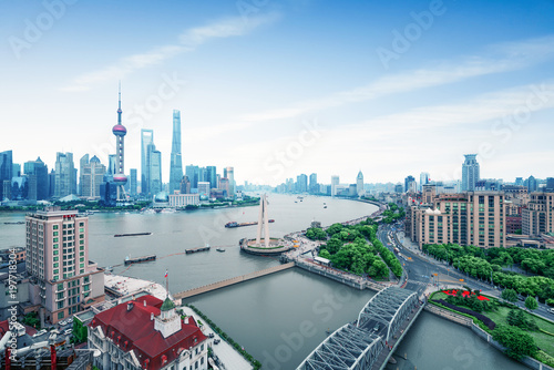 Valokuva Shanghai skyline and cityscape at sunset