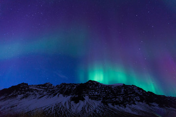 Wall Mural - aurora boreale in islanda
