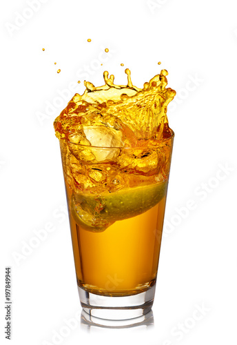Zdjęcie XXL szklanka rozpryskiwania soku jabłkowego