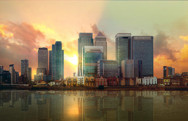 Canvas Print - London. Canary Wharf business and banking aria at sunset