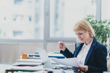 Wall Mural - Woman in office