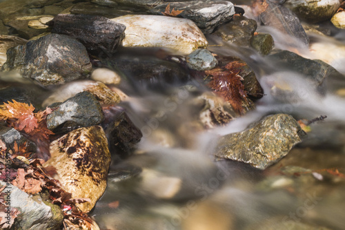 Photographie seaside with many rock, long exposure