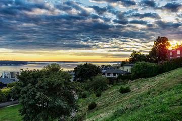 Wall Mural - Sunset in Seattle view from Kerry park