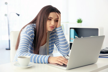 Canvas Print - Tired woman at workplace