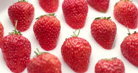 Poster - Strawberry in package of rotation