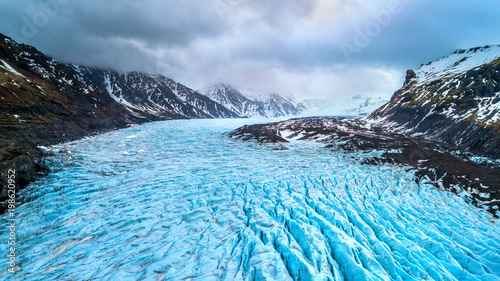 Fotomural Skaftafell glacier, Vatnajokull National Park in Iceland.