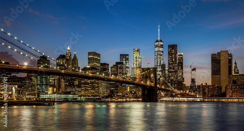Pinturas sobre lienzo  Panorama new york city at night