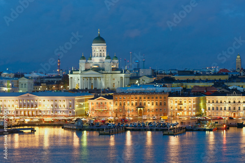 Fotomural Night view of Helsinki, Finland