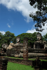 Wall Mural - Wat Phra Kaeo with Buddha Statues Historical Park in Kamphaeng P