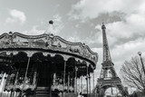 Fototapeta Miasto - Eiffel tower in Paris, France