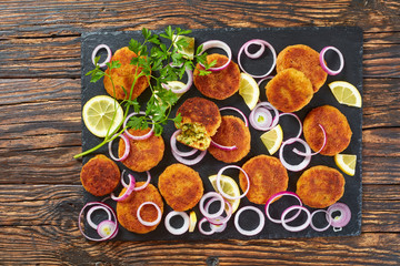 Canvas Print - crispy rice cakes on a stone plate