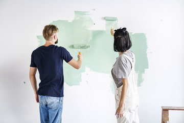 Wall Mural - Couple renovating the house