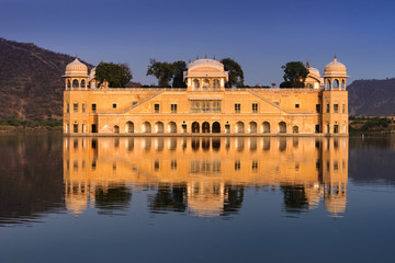 Fototapete - Jal Mahal, The water palace in Jaipur, Rajasthan, India.