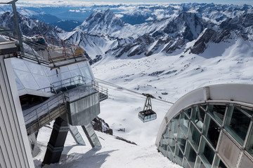 Canvas Print - zugspitze mountain peak station german alps in the winter