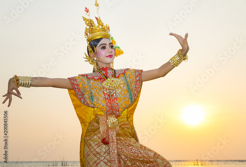 Cuadros en Lienzo Art culture Thai Dancing in masked khon Benjakai in literature Ramayana,Thailand