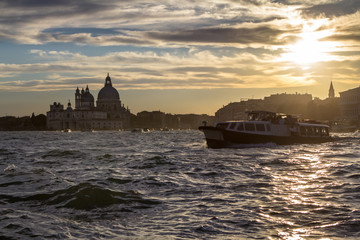 Poster - Sunset behind the Church of Madonna Della Salute in Venice