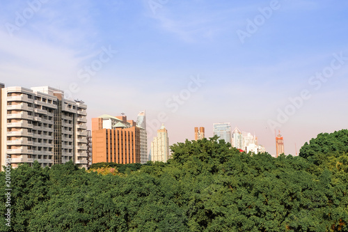 Photo Cityscape and natural view of bangkok, Thailand, from high position in sunshine
