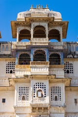 Fototapete - Decorations detail of Udaipur city palace.