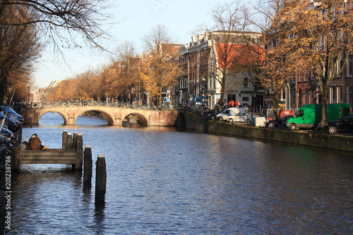 Zdjęcie XXL Kanał w Amsterdamie w jesieni w holandiach