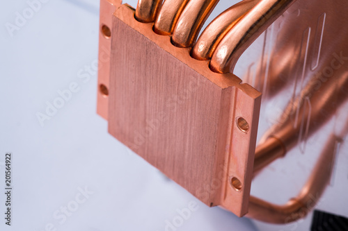 Fotografía Concept of air cooling of the central processor of a computer Aluminum radiator
