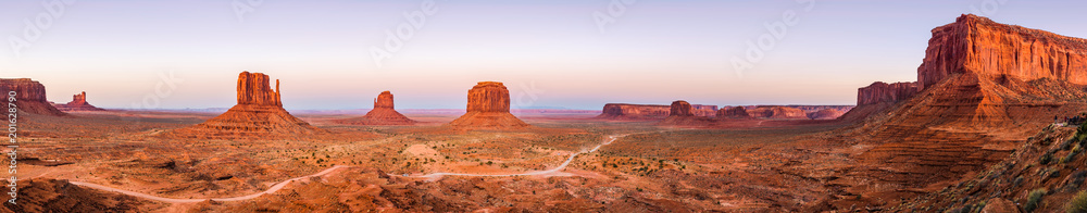 Monument Valley, Arizona, USA - obrazy, fototapety, plakaty 