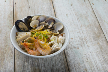 Poster - malaysian seafood noodles