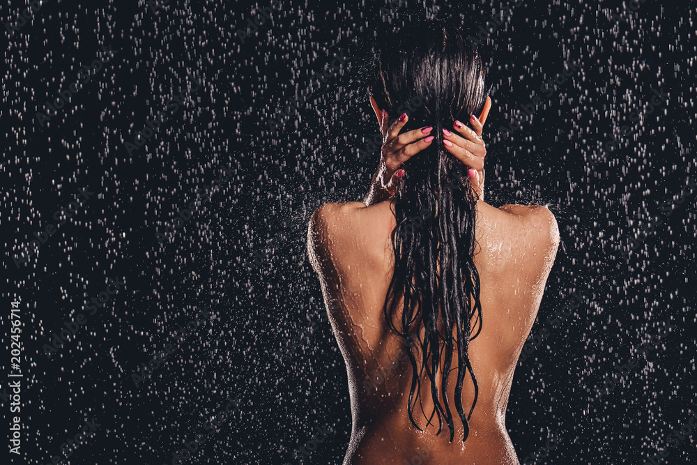 Woman in shower - obrazy, fototapety, plakaty 