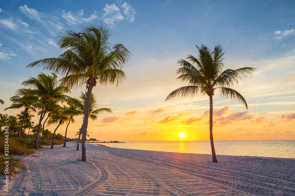 Sunrise on the Smathers beach - Key West, Florida - obrazy, fototapety, plakaty 