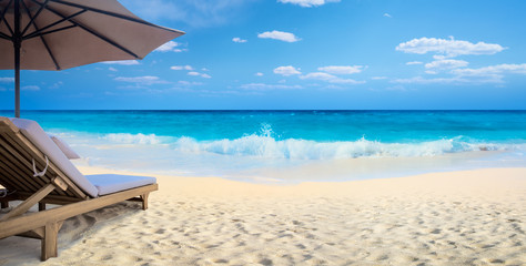 Wall Mural - summer vacation on beach