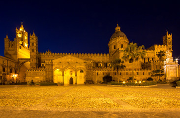 Poster - The Cathedral of Palermo at night, Italy