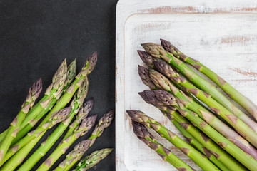 Wall Mural - Flavoursome, sweet and tender British asparagus