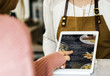 © Rawpixel.com - Customer ordering food at restaurant counter