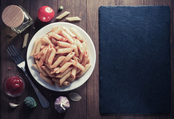 Poster - ready pasta on wood