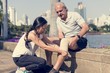 © Rawpixel.com - Elderly man having a knee injury