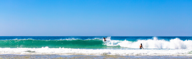 Sticker - Praia com ondas