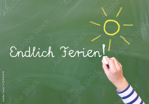 Kind Schreibt Endlich Ferien An Schultafel Buy This Stock