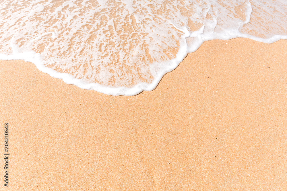 Tropical beach background with soft wave and white sand - obrazy, fototapety, plakaty 