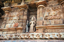 Vishnu With His Consorts, Niche On The Western Wall, Brihadisvara Temple, Gangaikondacholapuram, Tamil Nadu