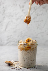 breakfast with overnight oatmeal