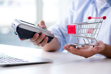 Paying for online purchase with credit at POS