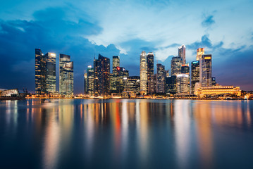 Wall Mural - Panoramic view of Singapore skyline at dusk